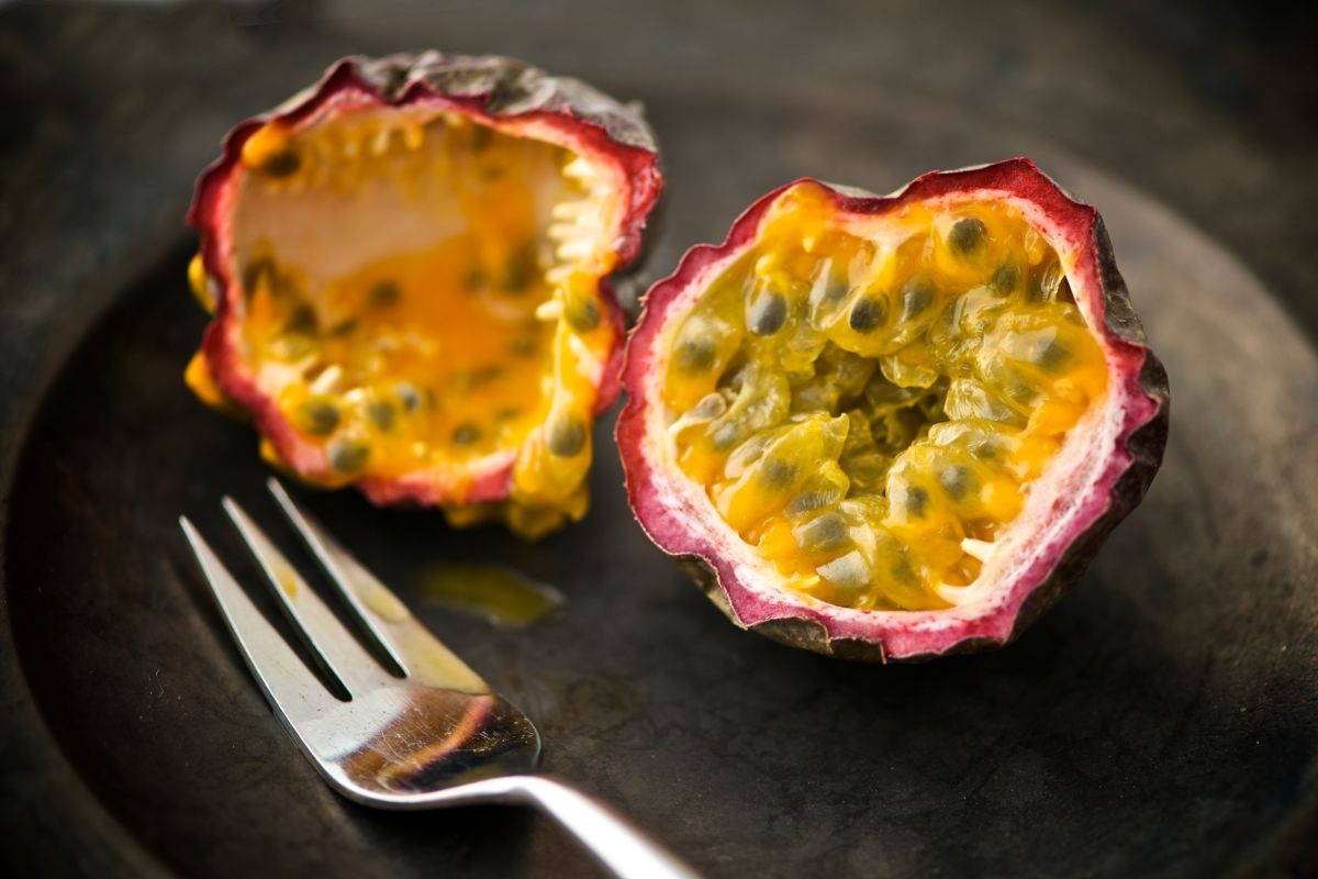 Health benefits of passion fruit