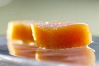 Chewy quince sweet