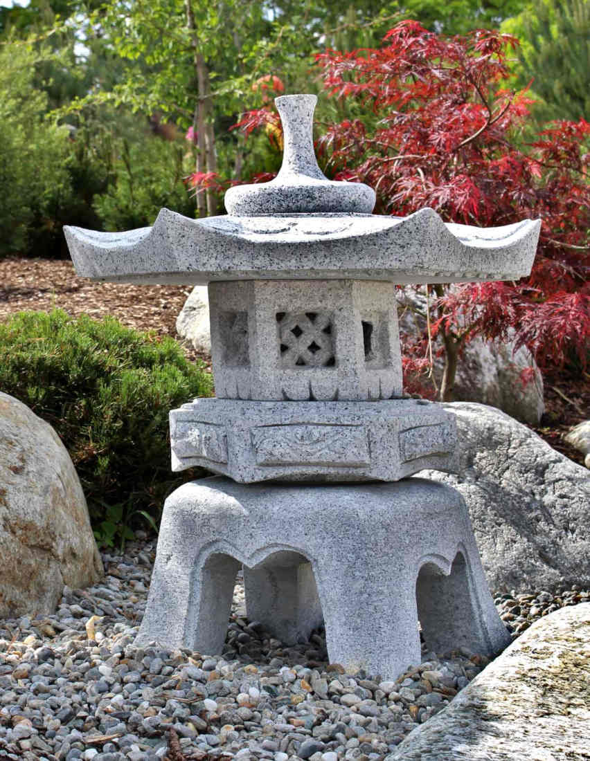 Japanese Garden - Trees Plants And Decorative Objects