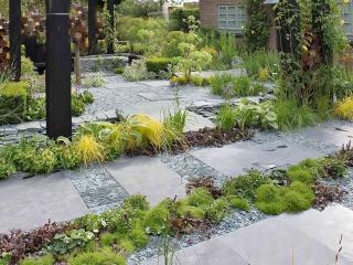 advantages of slate in the garden