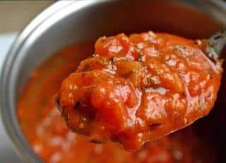 Tomato sauce with chunky tomato bits
