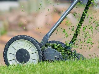 Manual push mower