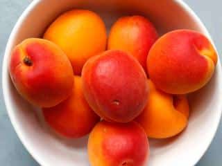 beta-carotene in apricot
